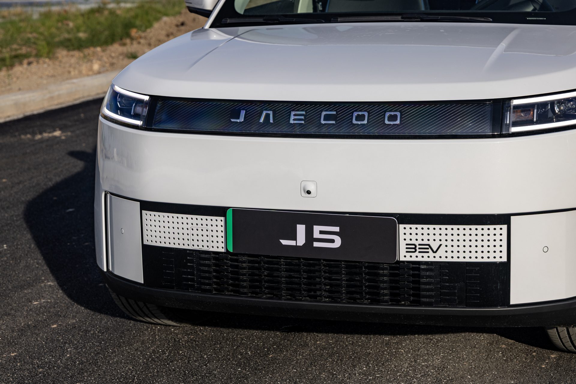 Ngoại thất JAECOO J5 BEV
