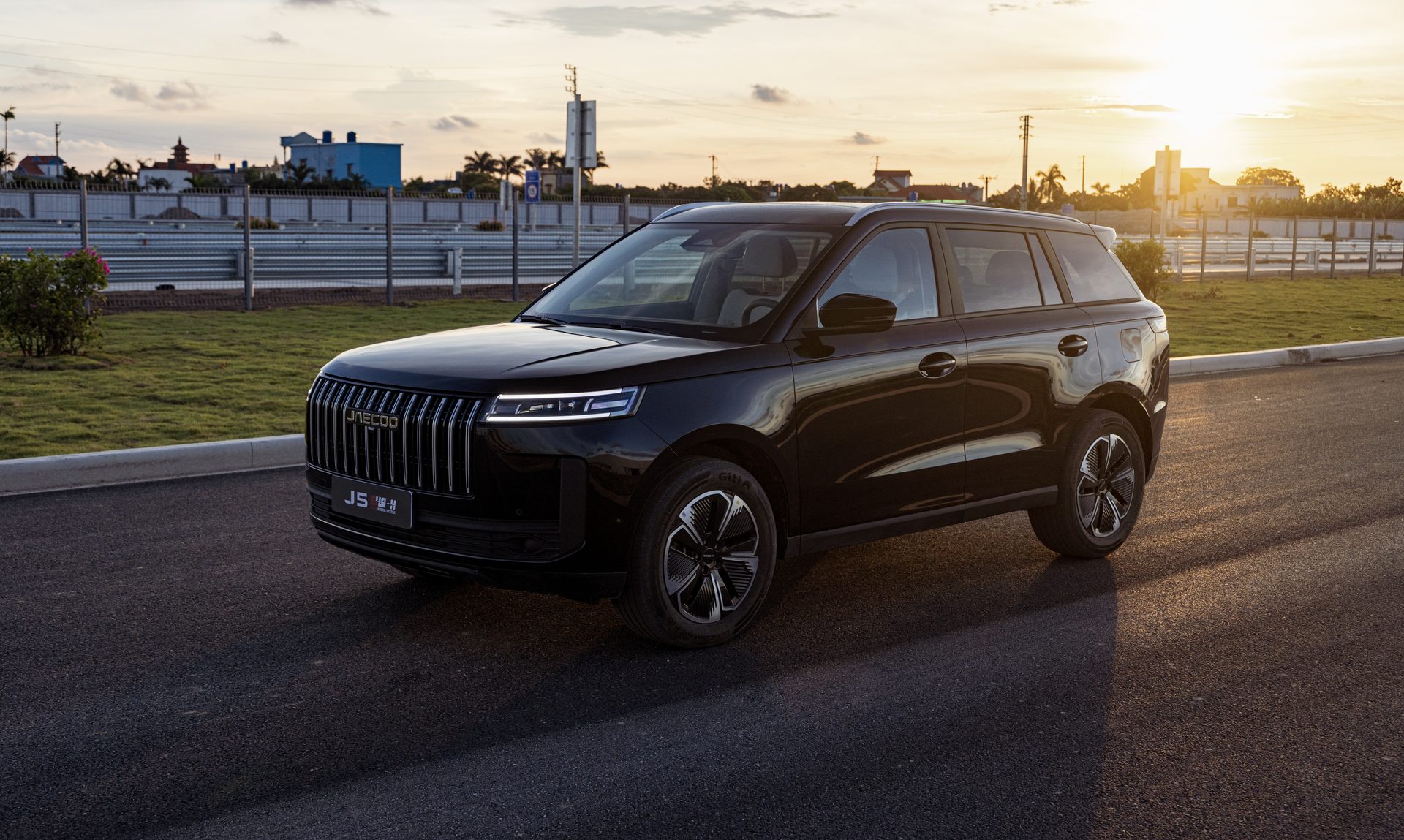 Ngoại thất JAECOO J5 PREMIUM